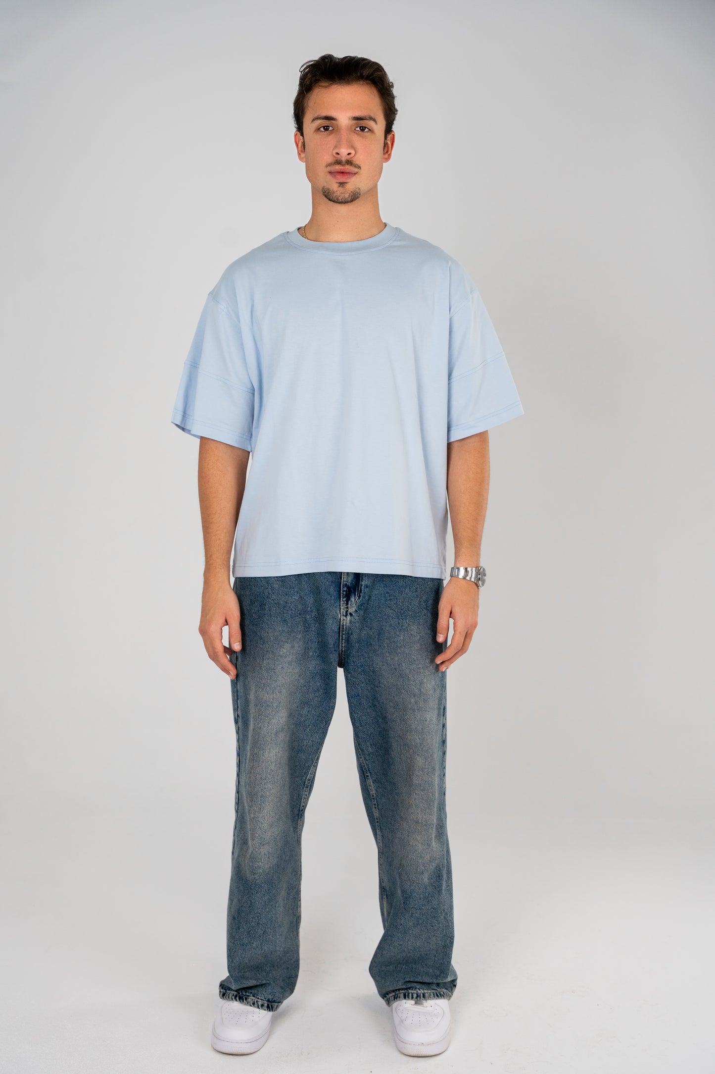 تي شيرت أزرق فاتح