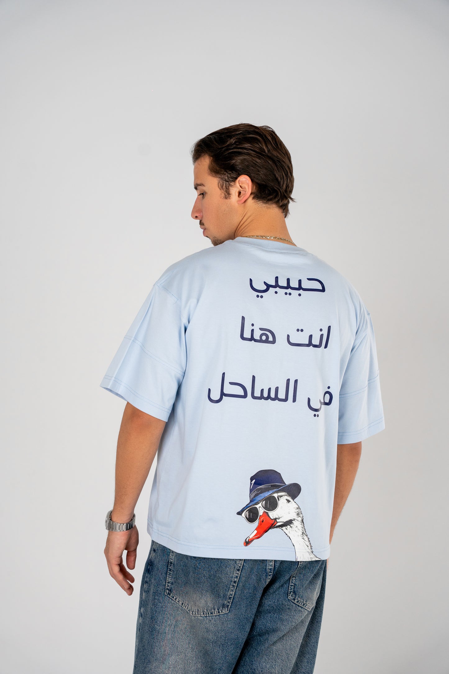 تي شيرت أزرق فاتح