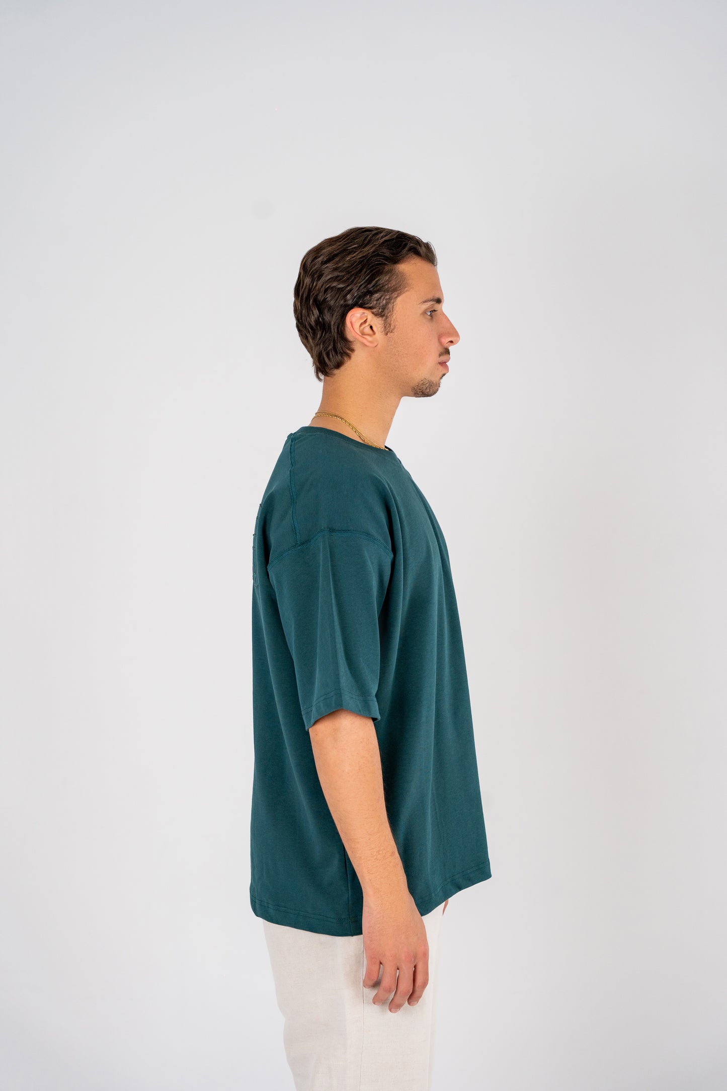 تي شيرت أخضر 