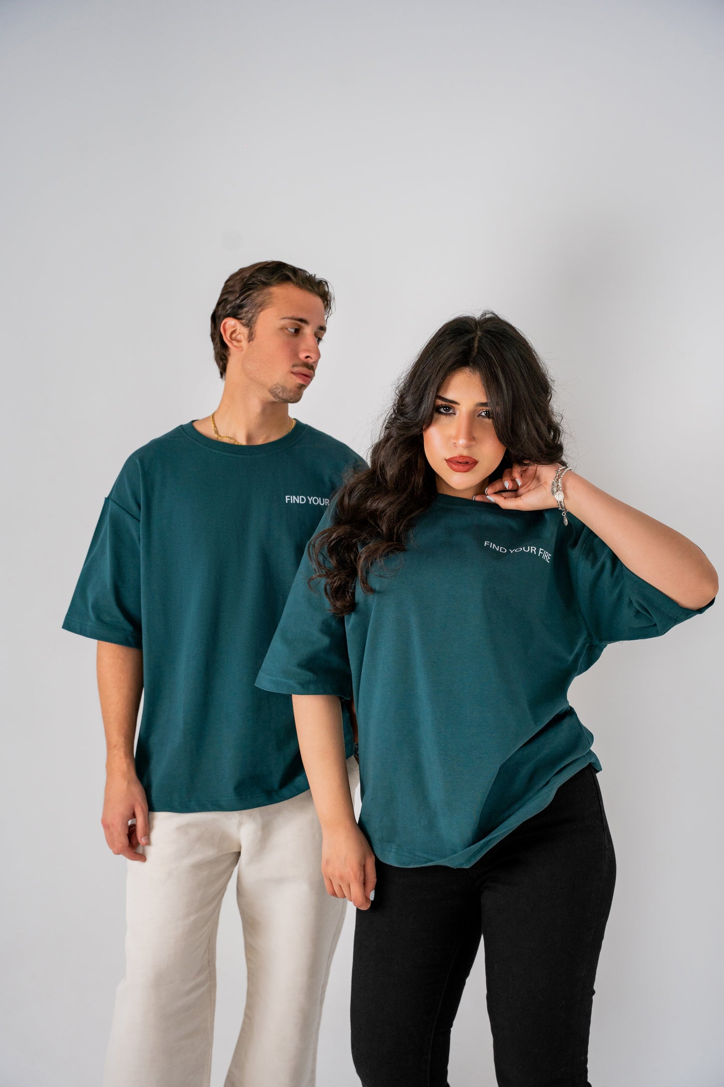 تي شيرت أخضر 